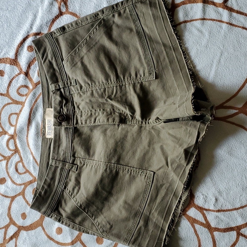 Rewash Olive Green Shorts Size 7